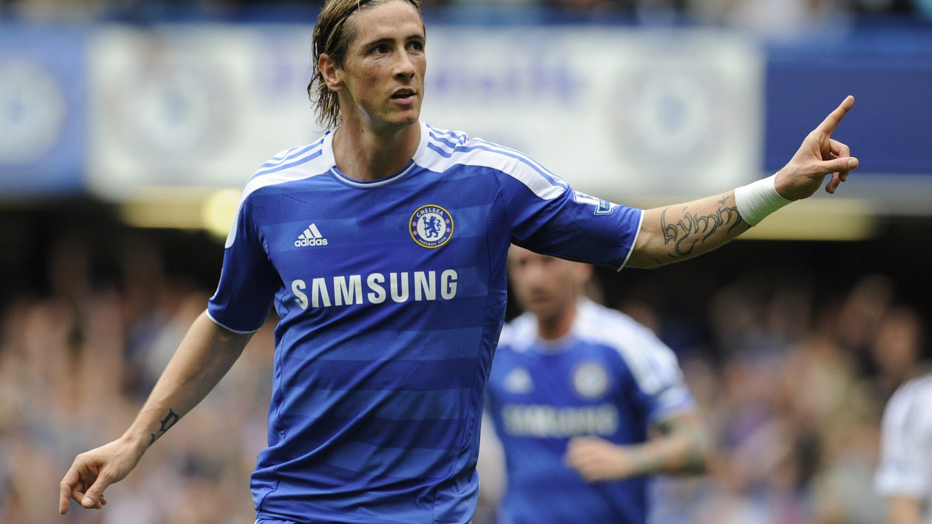 球队在中超关键战中通过定位球打破僵局，中超在战斗